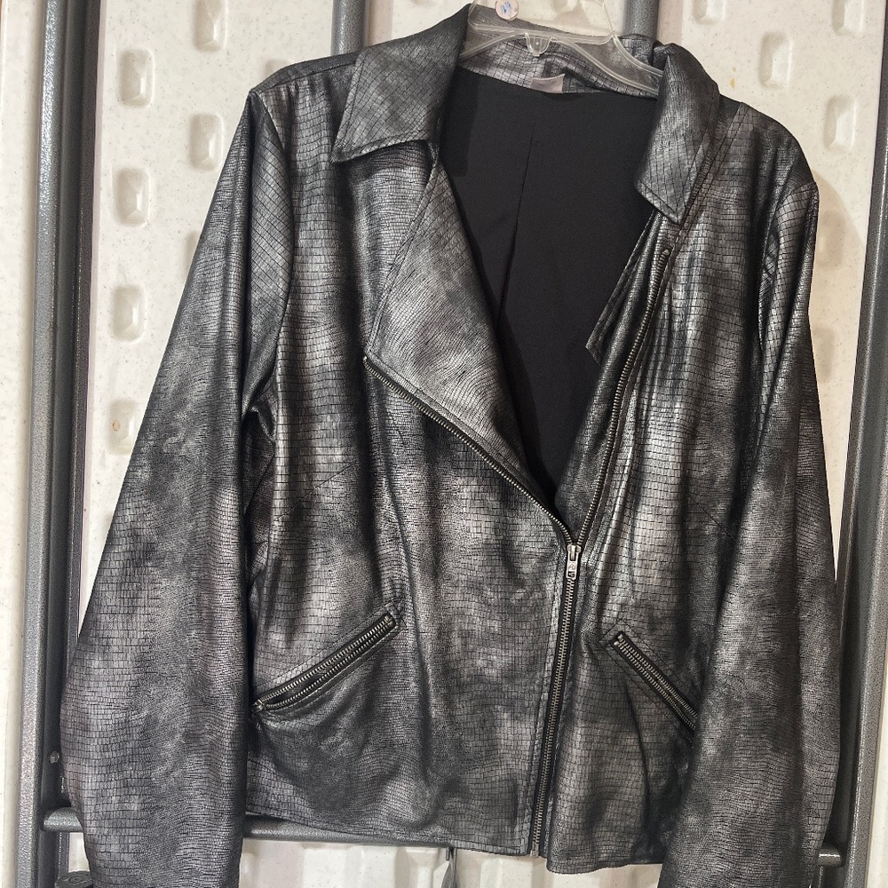 Woman’s Light weight fall Jacket “Jockey”